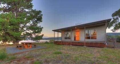 Tides Reach ylellisyyttä absoluuttinen waterfrontage