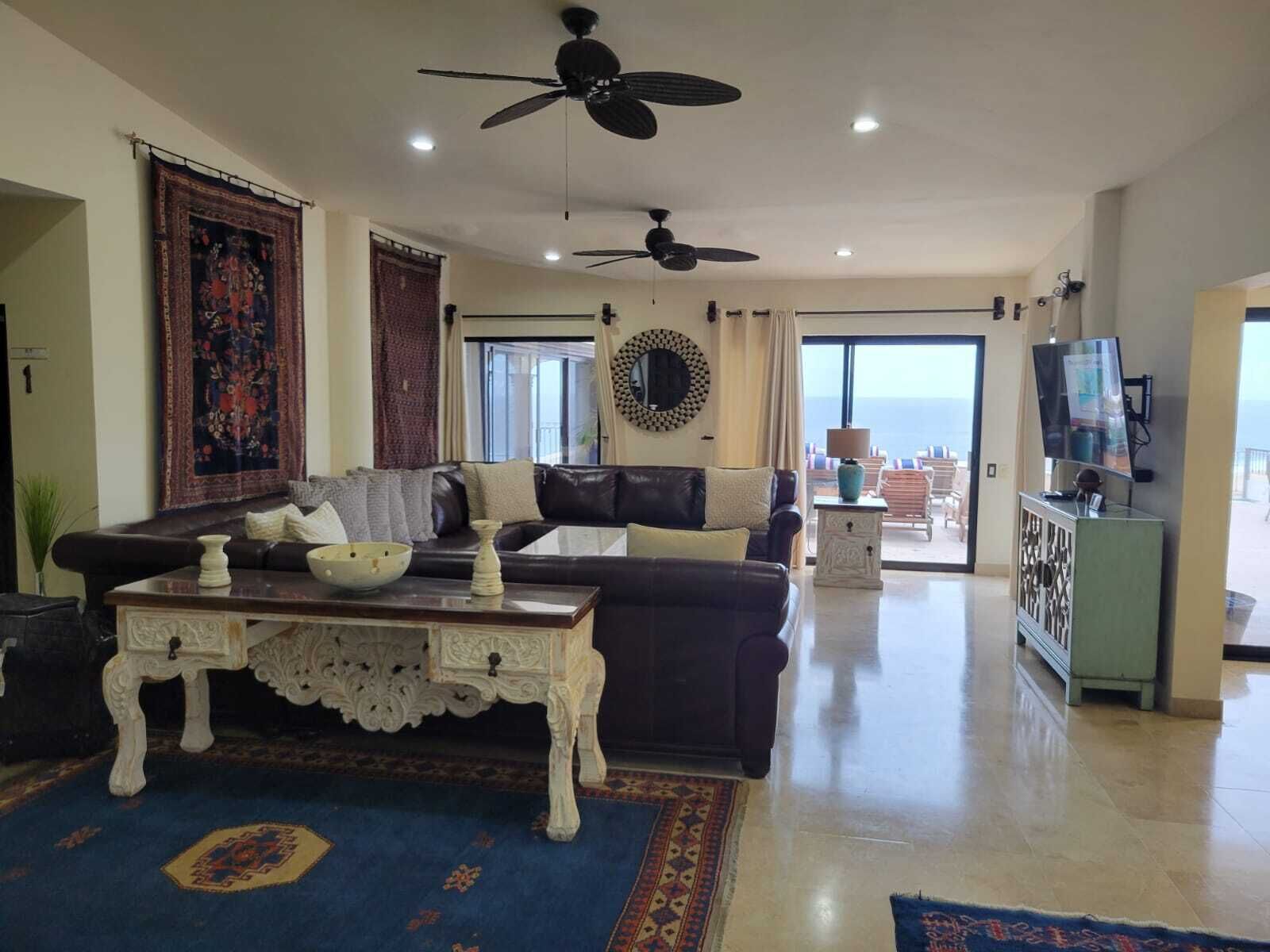 Stunning &  Stylish 11 bedroom Villa with White Water views and full staff!!