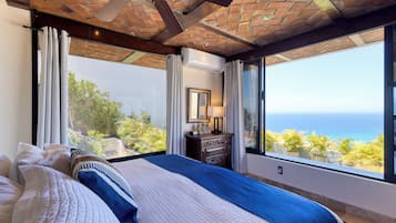 11 bedrooms, in-room safe, iron/ironing board, travel crib