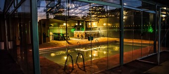 Landshus med klimatpool i Poços de Caldas