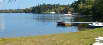 Encantadora cabaña frente al lago en el lago Masten