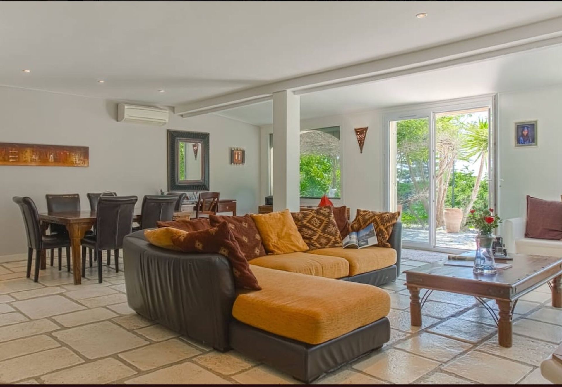 Spectacular Villa Linda