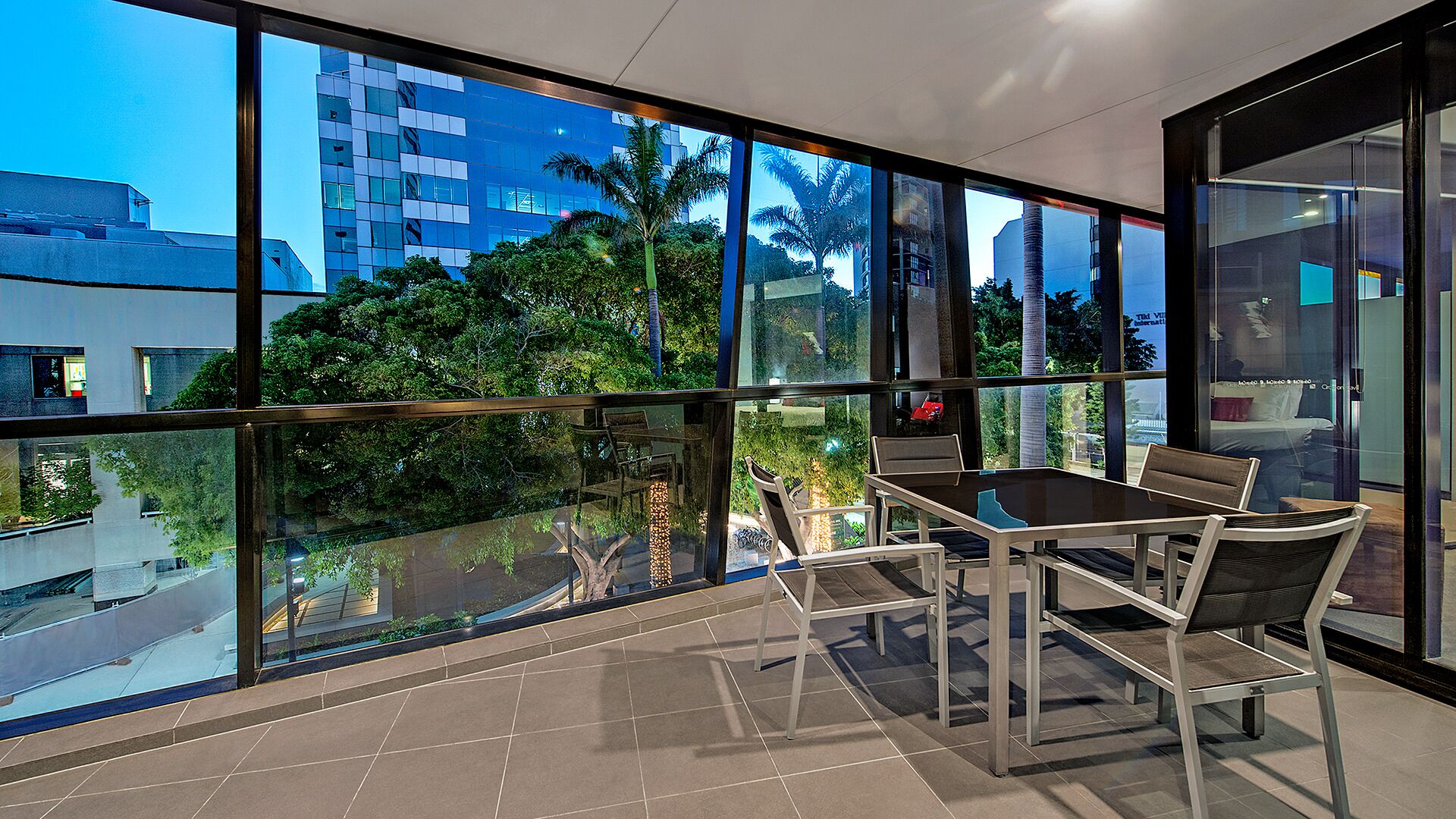 3 bed 3 bath on lvl 2 in Circle on Cavill — image 20