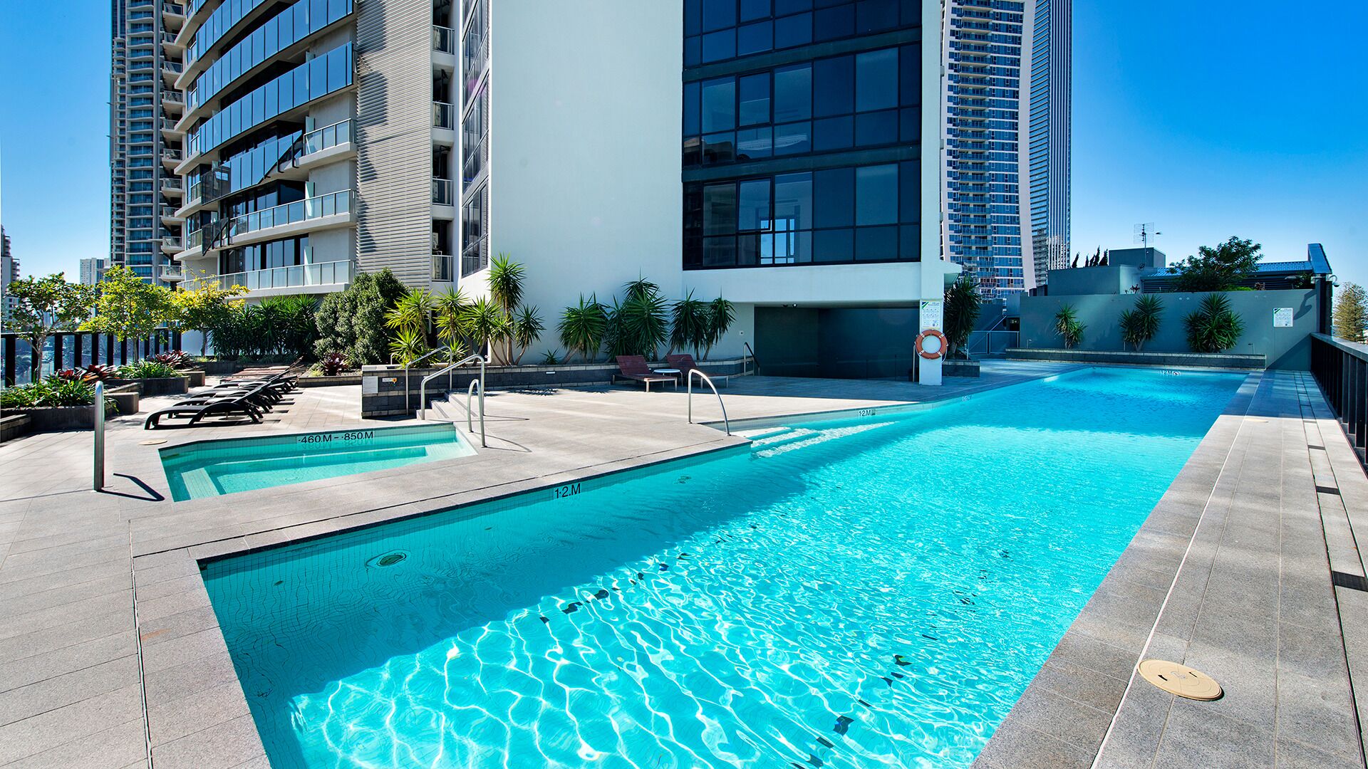 3 bed 3 bath on lvl 2 in Circle on Cavill — image 9