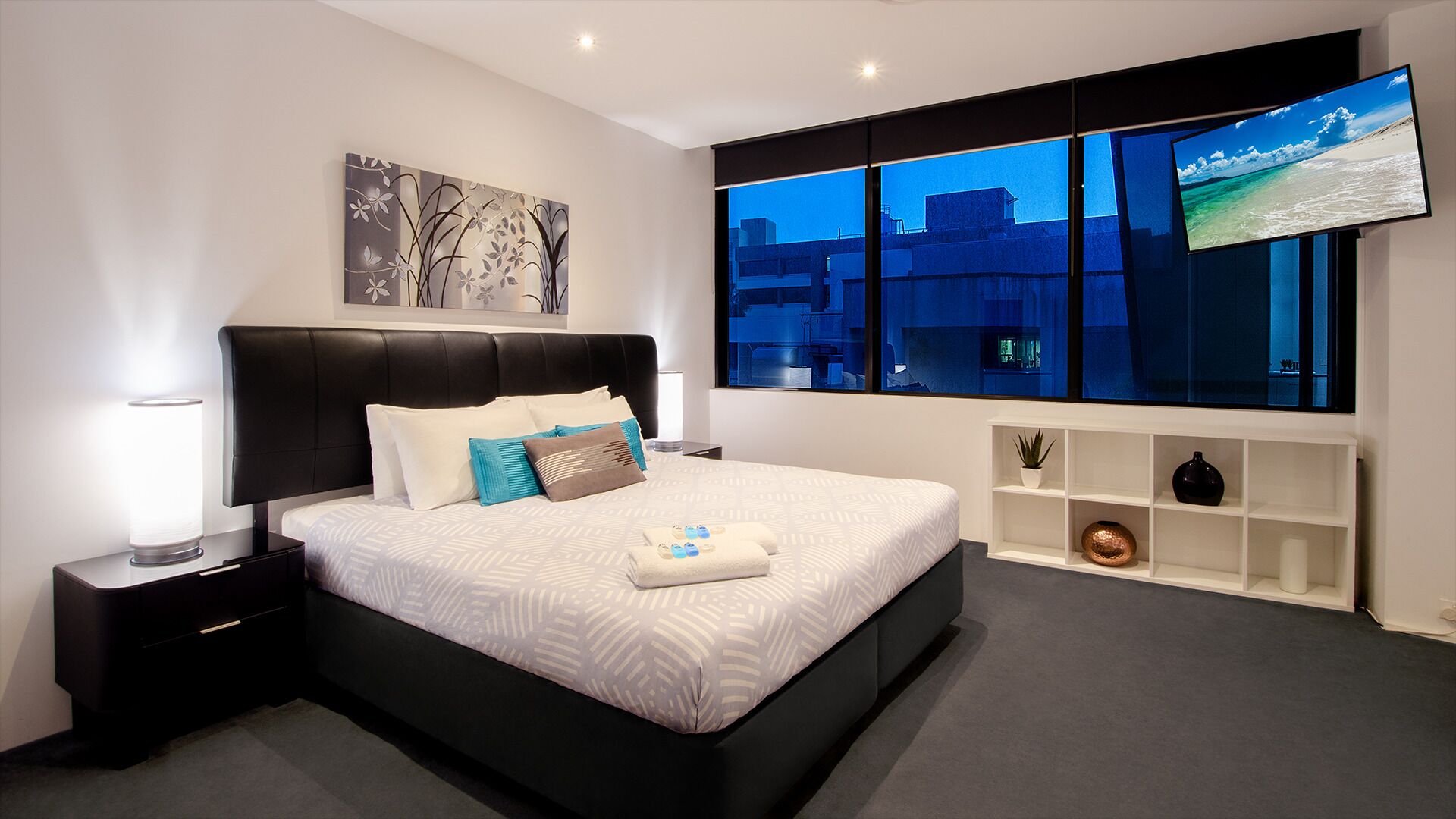 3 bed 3 bath on lvl 2 in Circle on Cavill — image 16