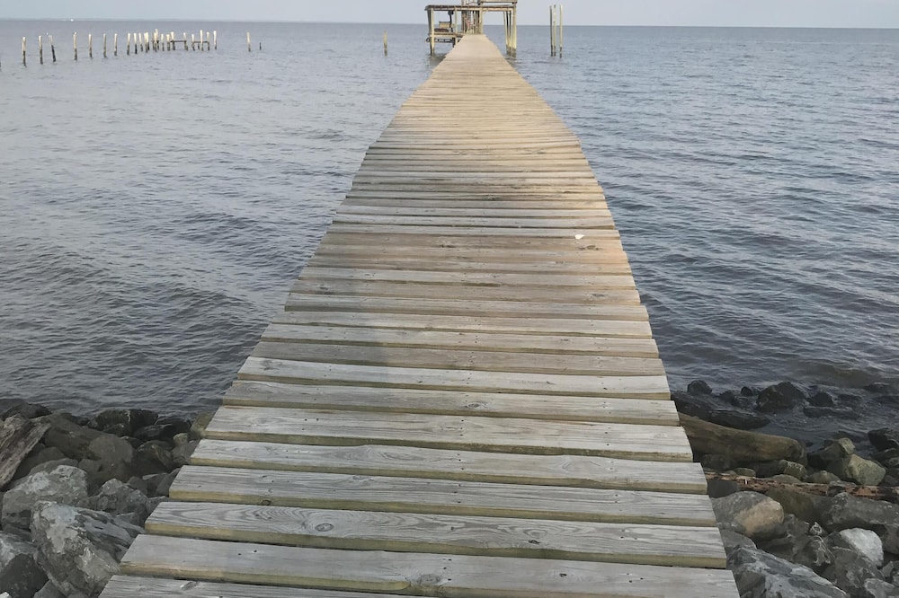 Spend The Night On Historic And Beautiful Mobile Bay