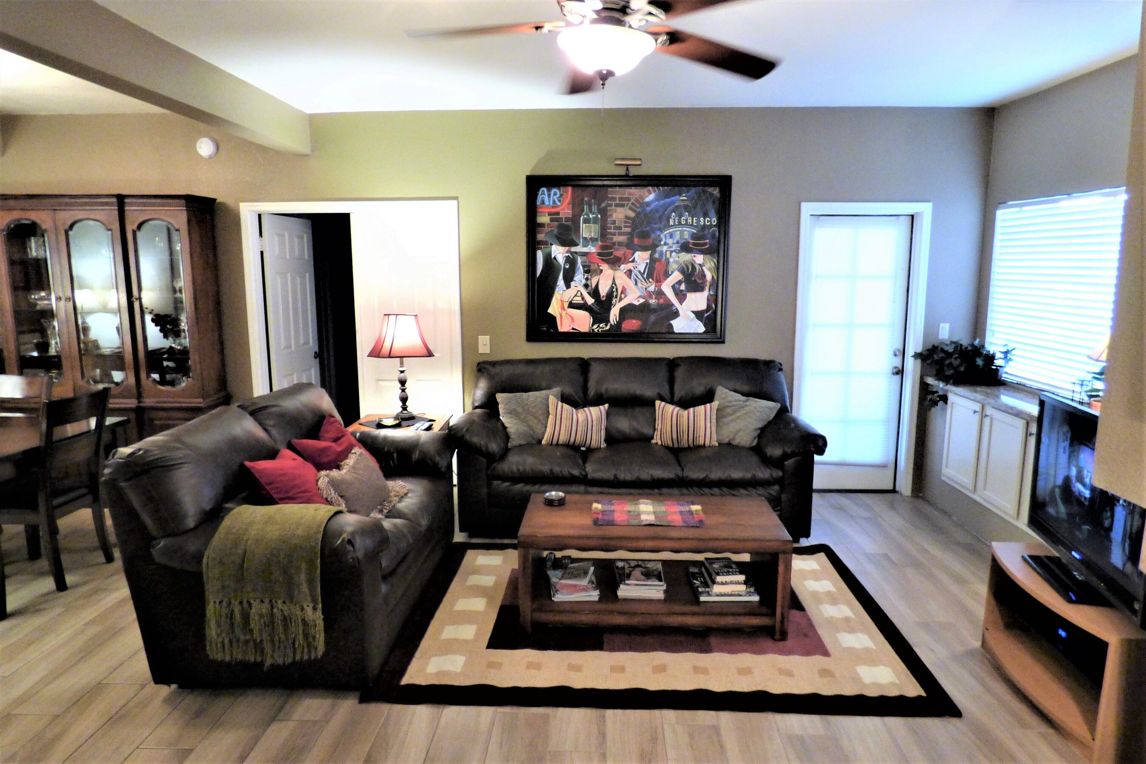 REDUCED!!!  Avail April & May! GORGEOUS! Pool Spa Tennis/Pickelball Gym 