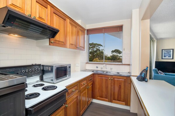 Microwave, stovetop