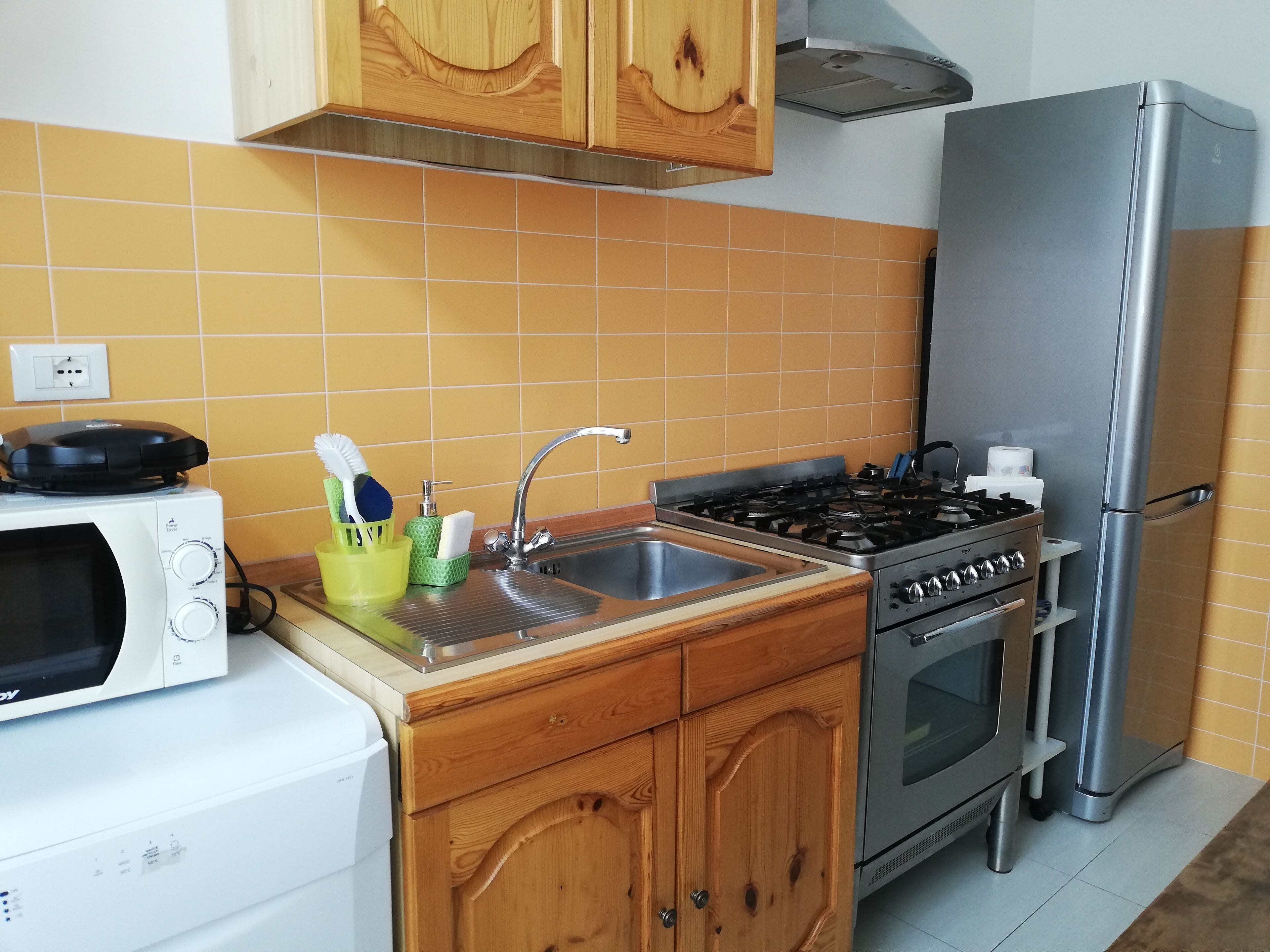 L'Aquila center for short periods - int. 8