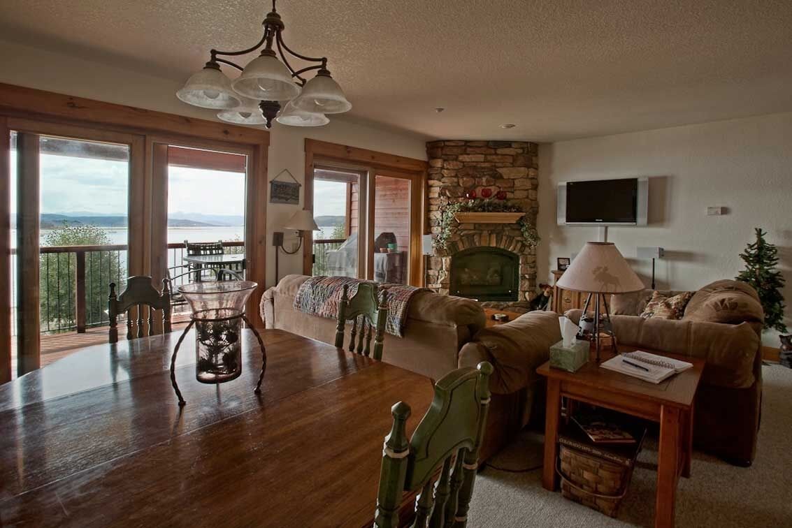 Lakefront Luxury Townhome at Beacon Landing Townhomes and Marina Unit 5