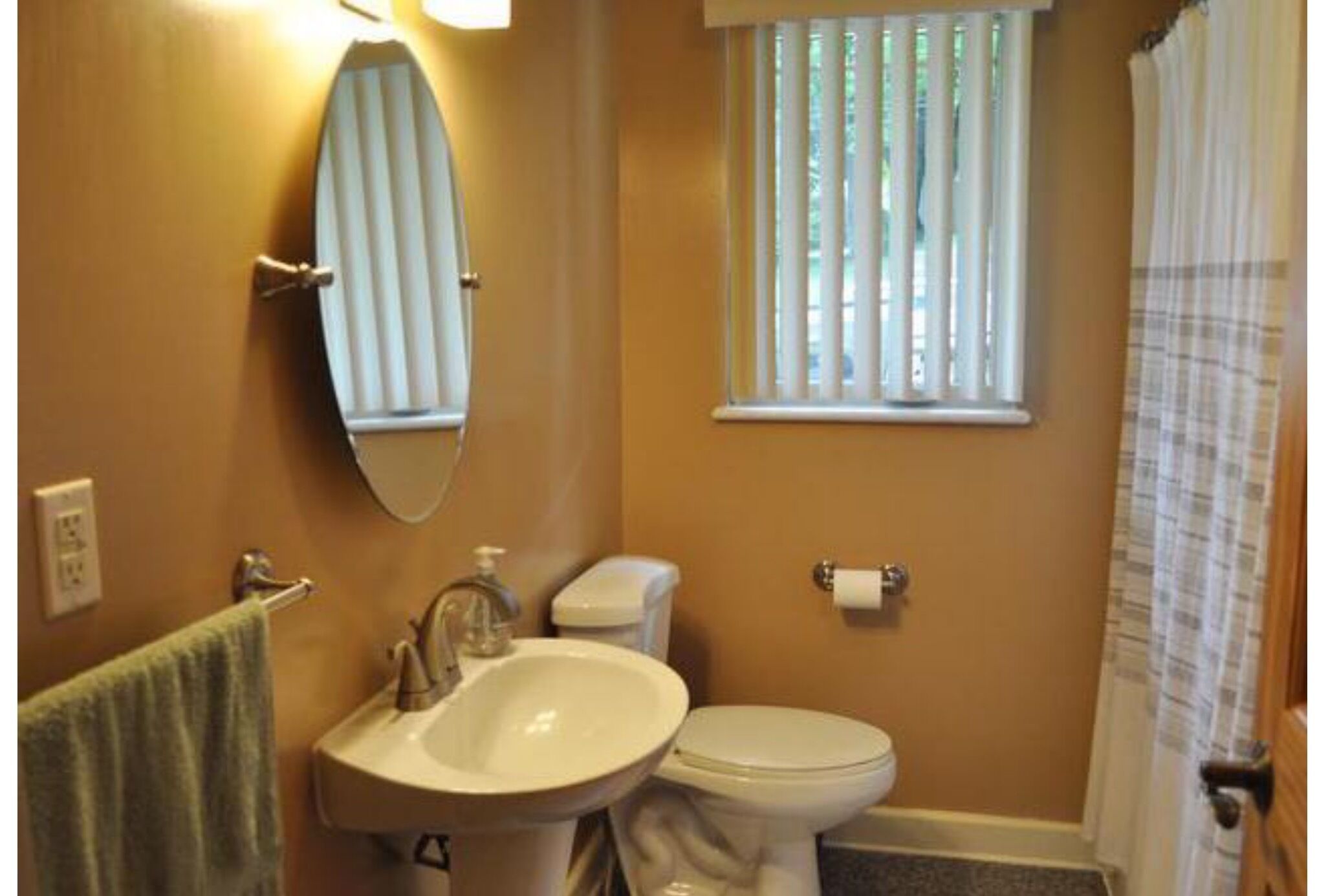 2.5 miles from Stadium/Downtown Newly Renovated, Family-Friendly PSU Rental Home