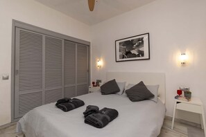 1 bedroom, WiFi, bed sheets