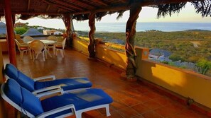 Outdoor dining - Casa Tortuga - Cabo Pulmo area (Boca del Salado)