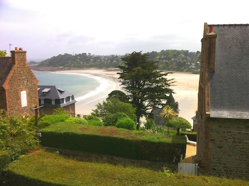 Atemberaubende Aussicht auf den Strand von TRESTRAOU