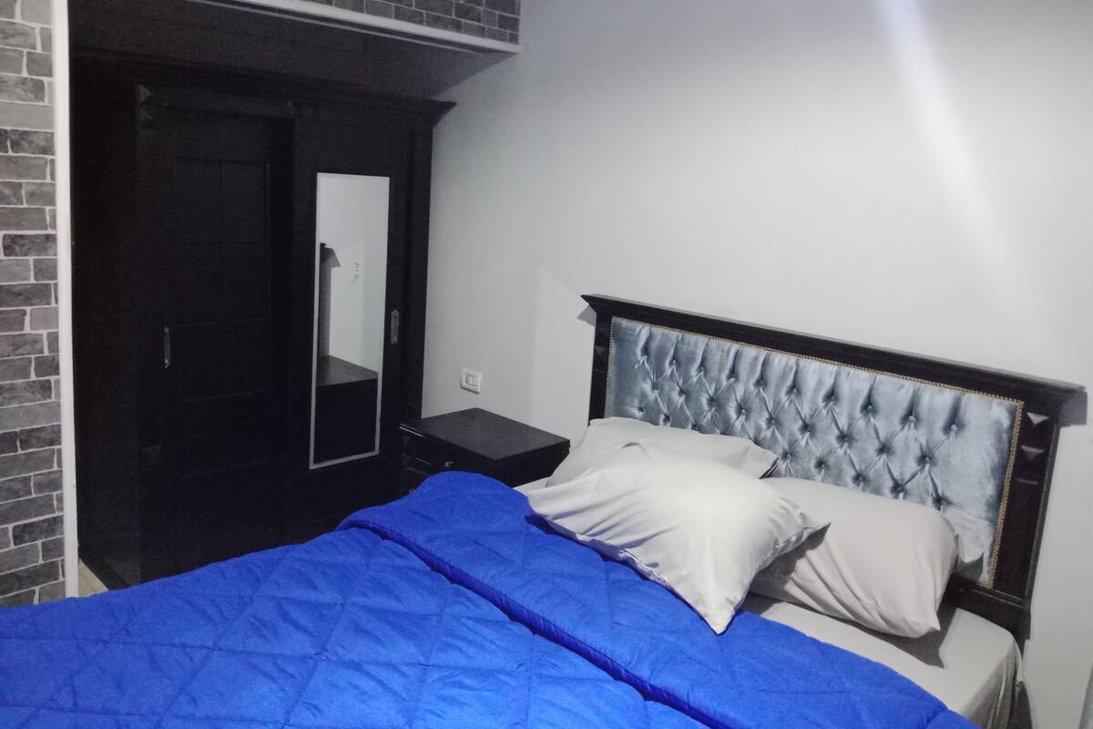 Classic Double Room, 1 King Bed, River View | Blackout drapes, WiFi (free), bed sheets