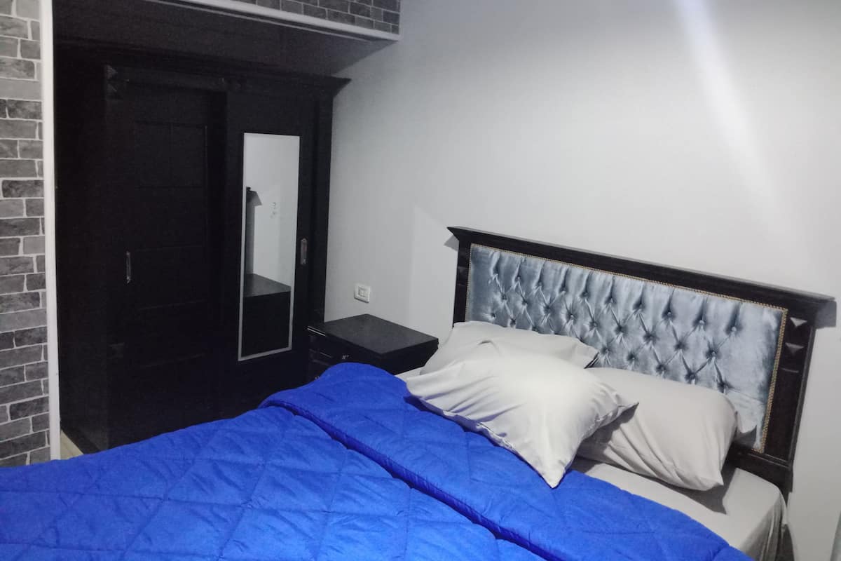 Classic-Doppelzimmer, 1 King-Bett, Flussblick