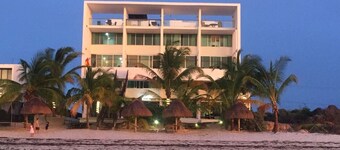 BEACHFRONT VILLA GH 1 FULLY FURNISH SECURITY 24/7