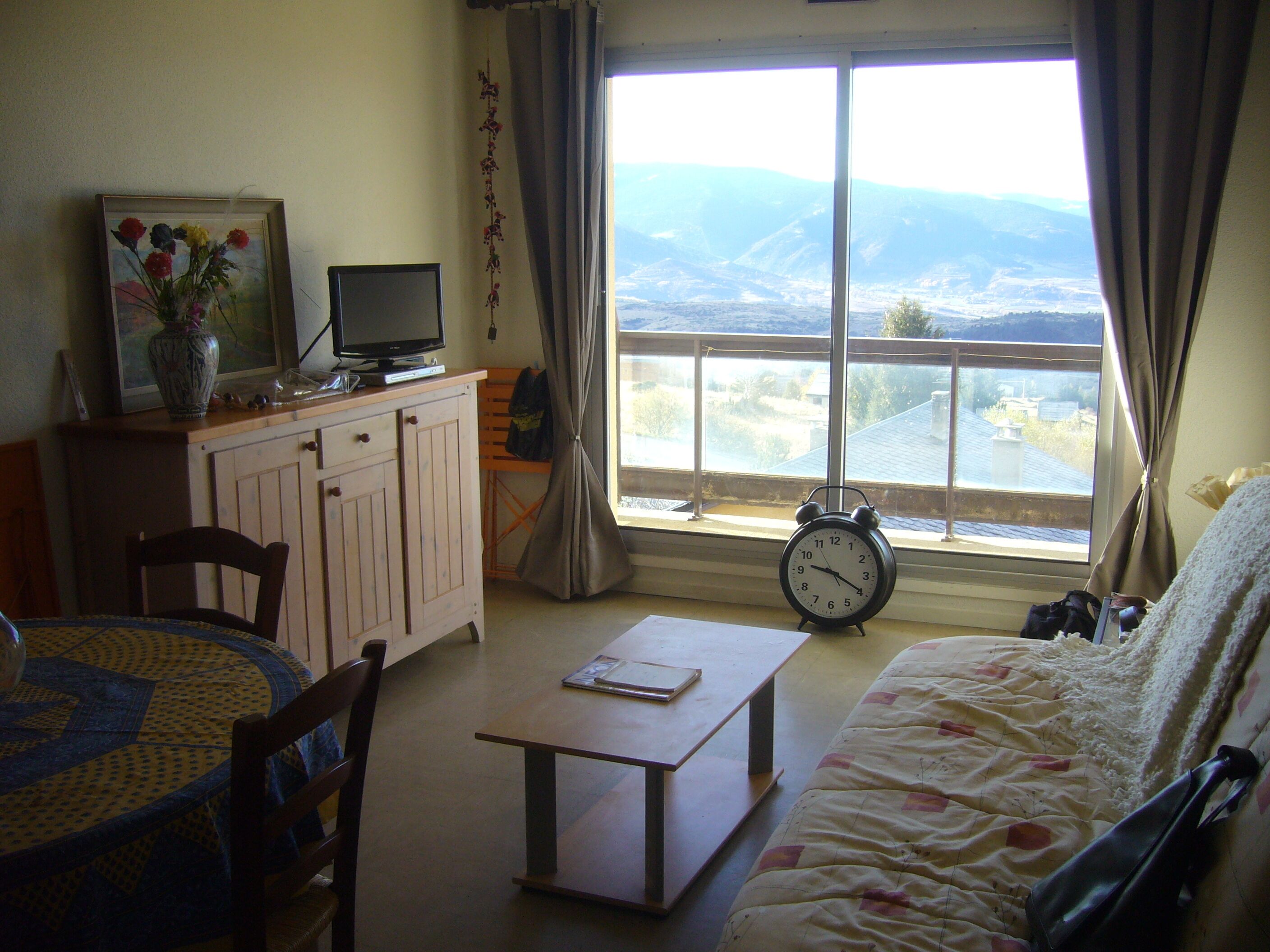 Pleasant T2 facing south Font Romeu