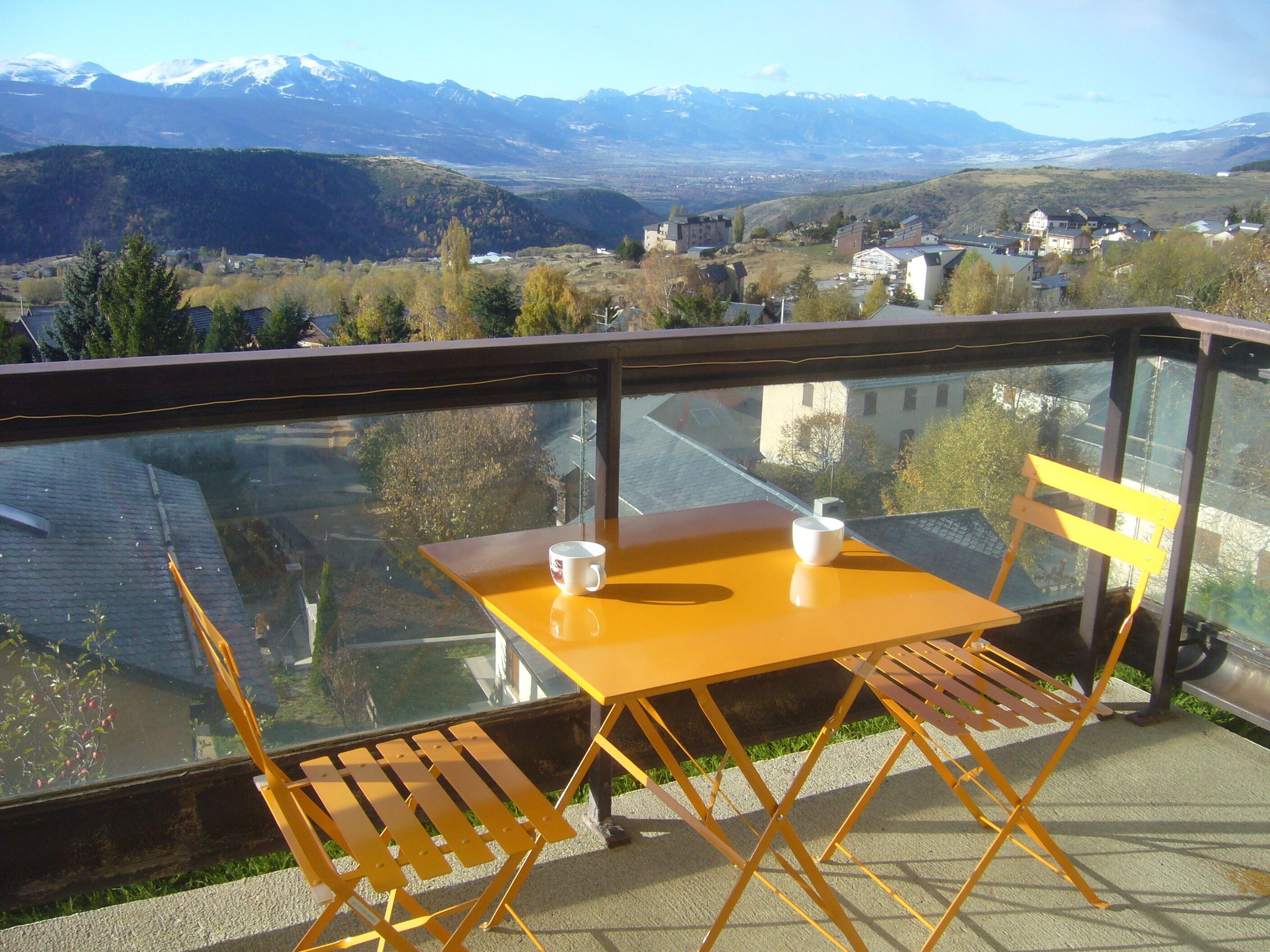 Pleasant T2 facing south Font Romeu