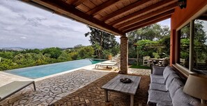 Outdoor dining - Xenonerantzia Country style villa (CORFU)