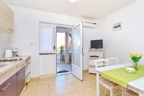 Refrigerador, placa de cocina