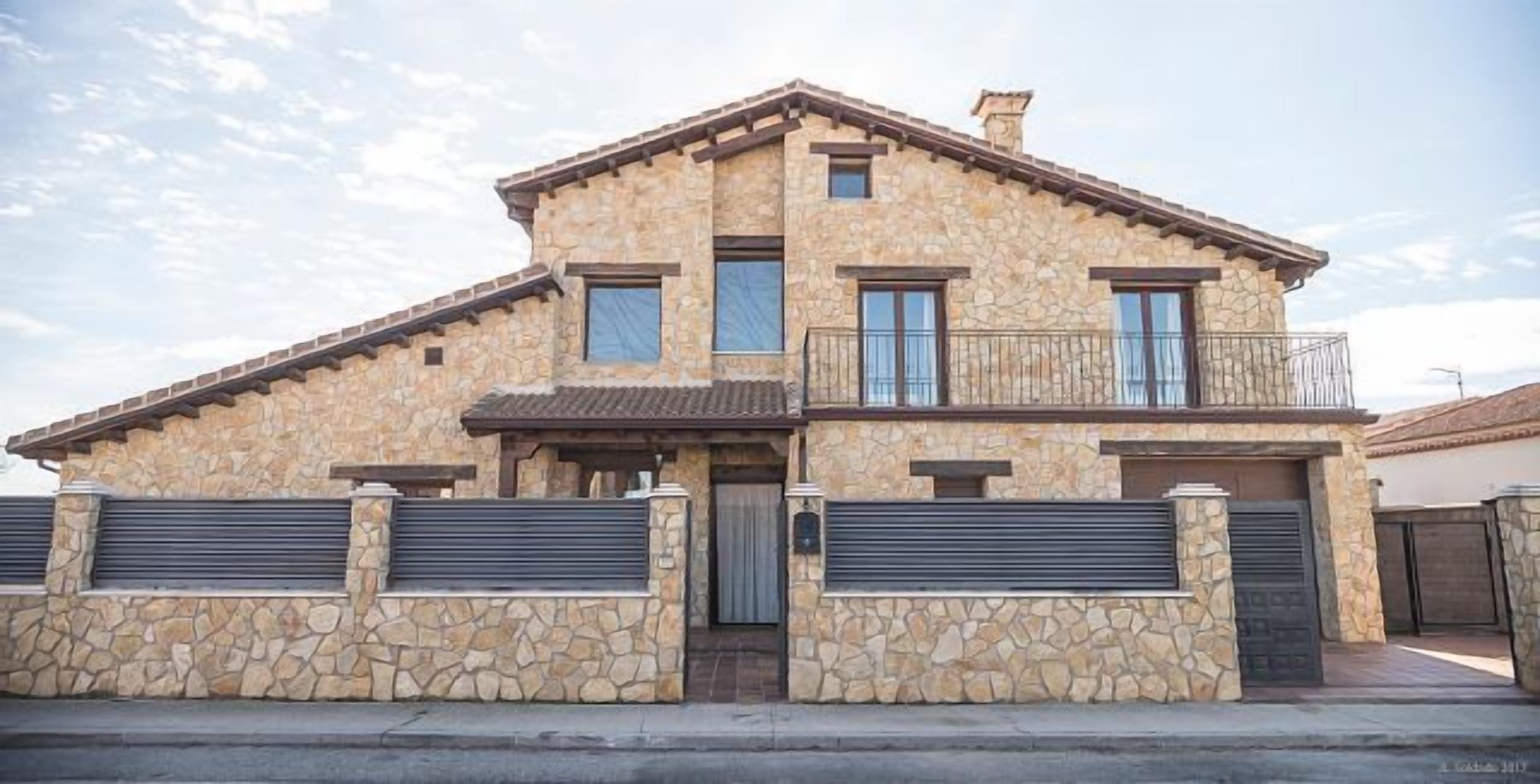 Self catering AT Blanca de Navarra for 14 people