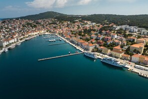 Marina - Charming 1-Bedroom Retreat, Made for Two (Mali Lošinj)