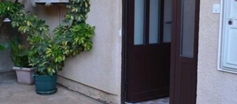 Cozy 2-bedroom Apartment with Pet-Friendly for 4 people