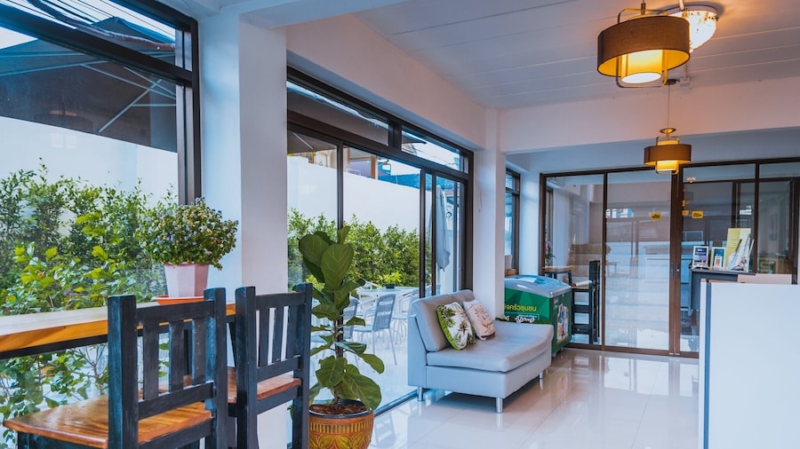 Malizon Hotel & Residences