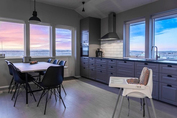 House, 3 Bedrooms | Private kitchen | Fridge, oven, stovetop, dishwasher