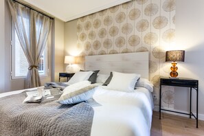 1 habitación, tabla de planchar con plancha, wifi gratis y ropa de cama 