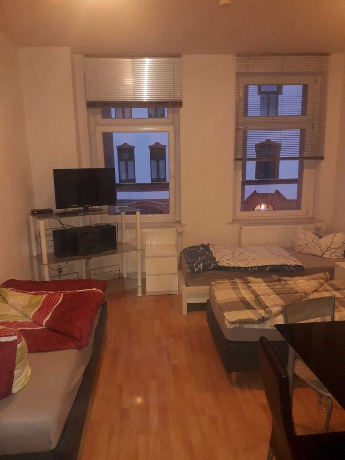 Desk, laptop workspace, soundproofing, free WiFi