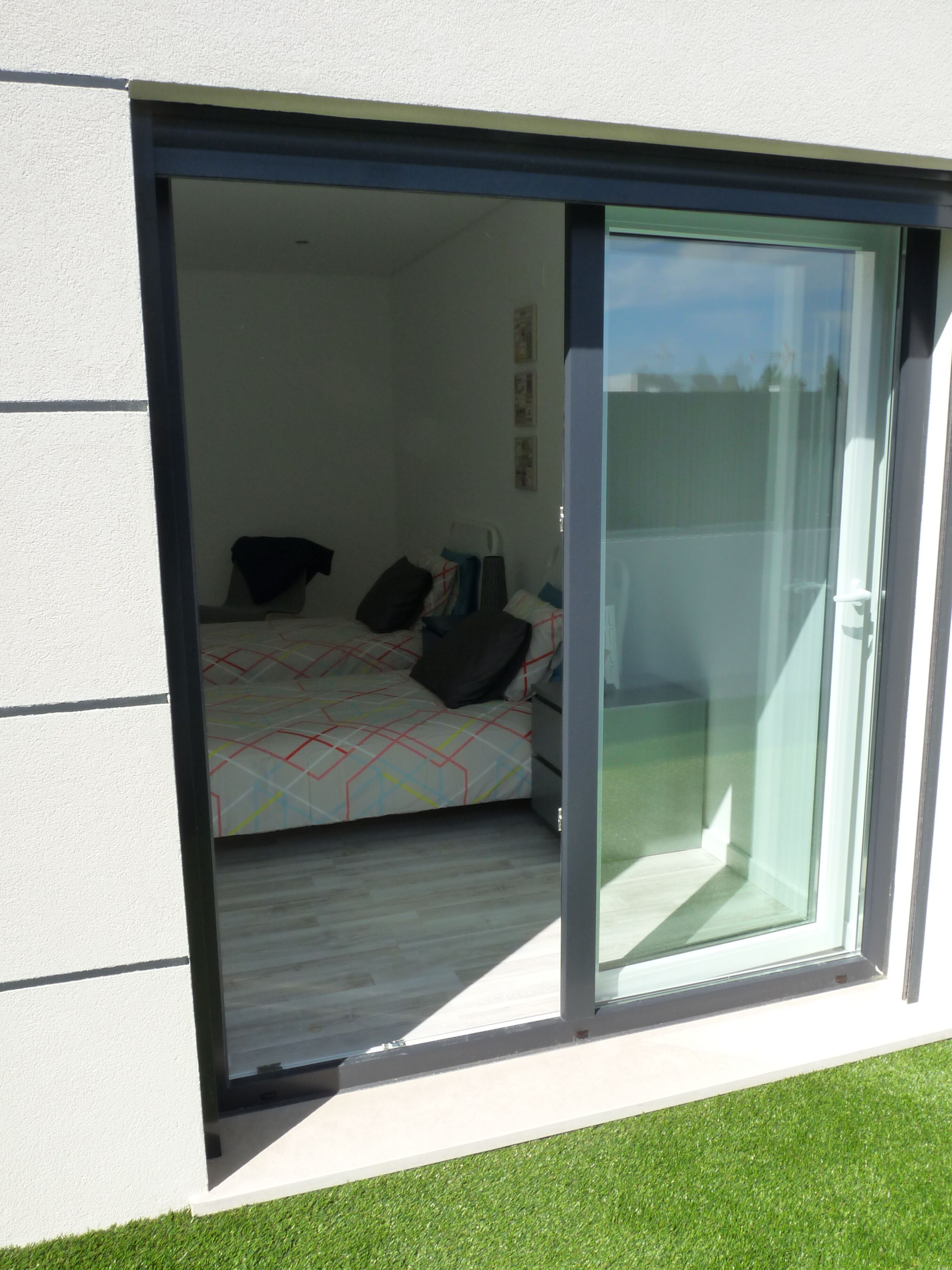 3 bedrooms, iron/ironing board, travel crib, WiFi (free)