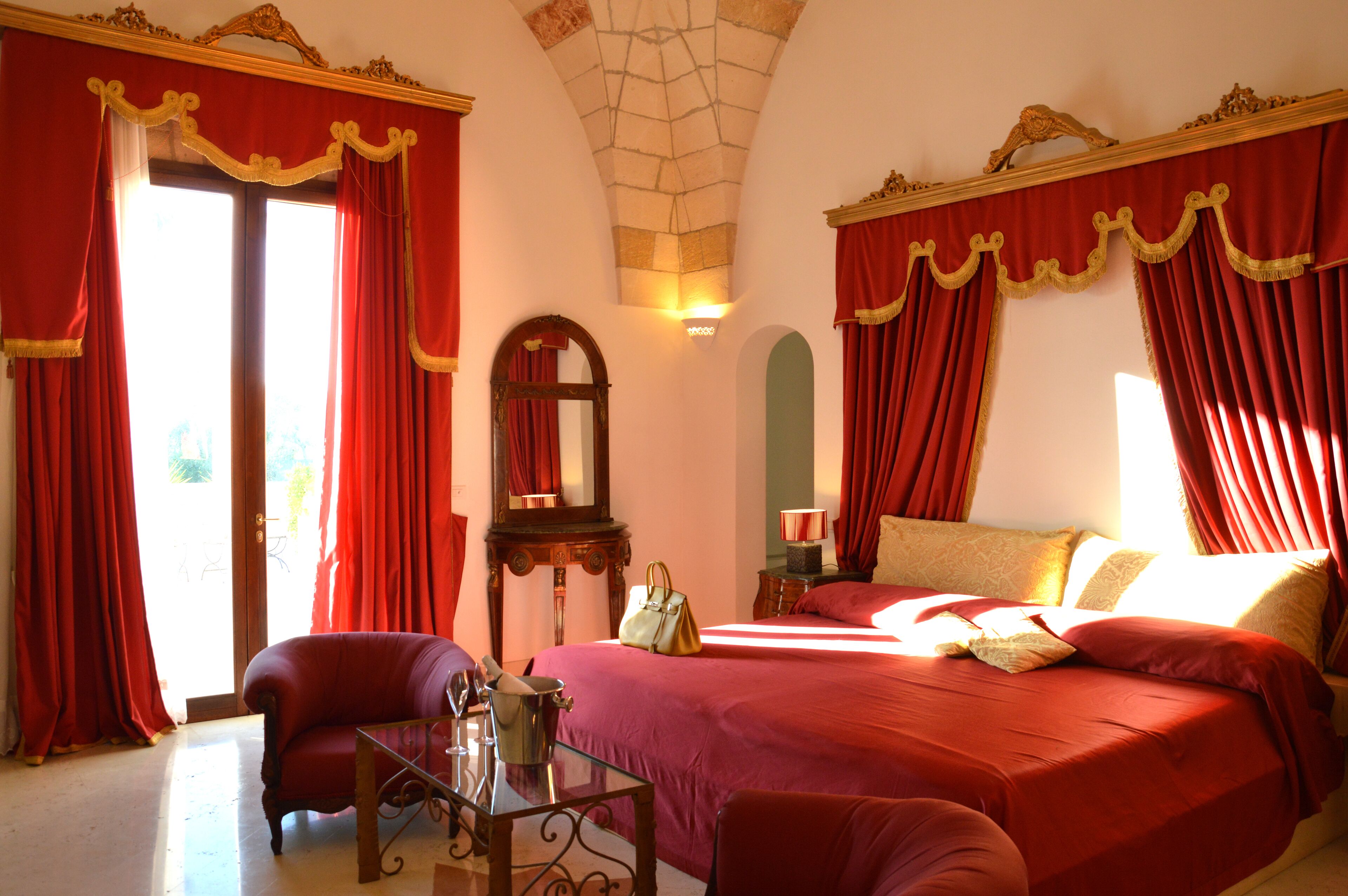 Villa with private pool surrounded by Salento olive grove