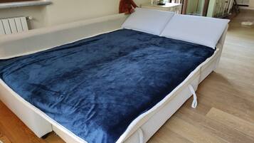 2 Schlafzimmer, Bügeleisen/Bügelbrett, kostenloses WLAN, Bettwäsche