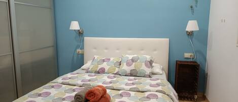 3 間睡房、熨斗/熨衫板、可攜式嬰兒床、免費 Wi-Fi