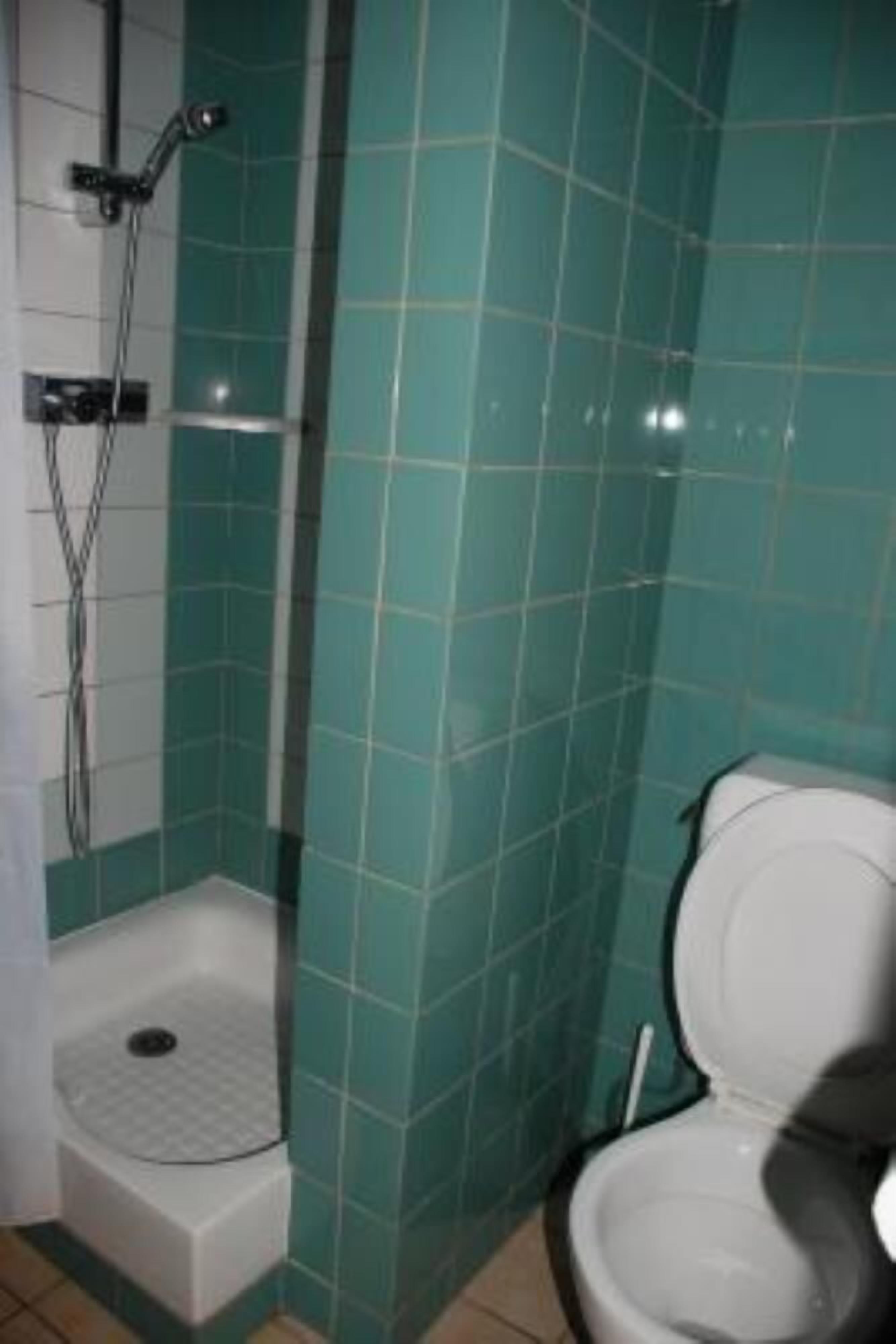 South Britany house with a heated swimming pool, facing golf of Saint Laurent, at 7 kms from beaches and Carnac