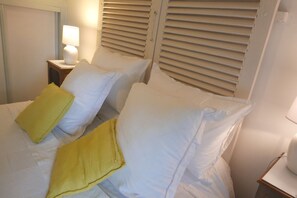 2 chambres, fer et planche à repasser, lit parapluie, Wi-Fi gratuit