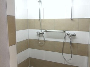 Regadera en el baño
