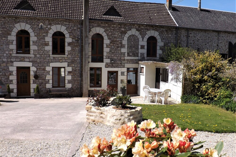 Tranquil Watermill set in peaceful hamlet