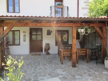 BEAUTIFUL STONE HOUSE WITH FANTASTIC VIEWS 