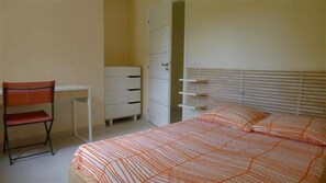 4 chambres, fer et planche à repasser, Wi-Fi gratuit
