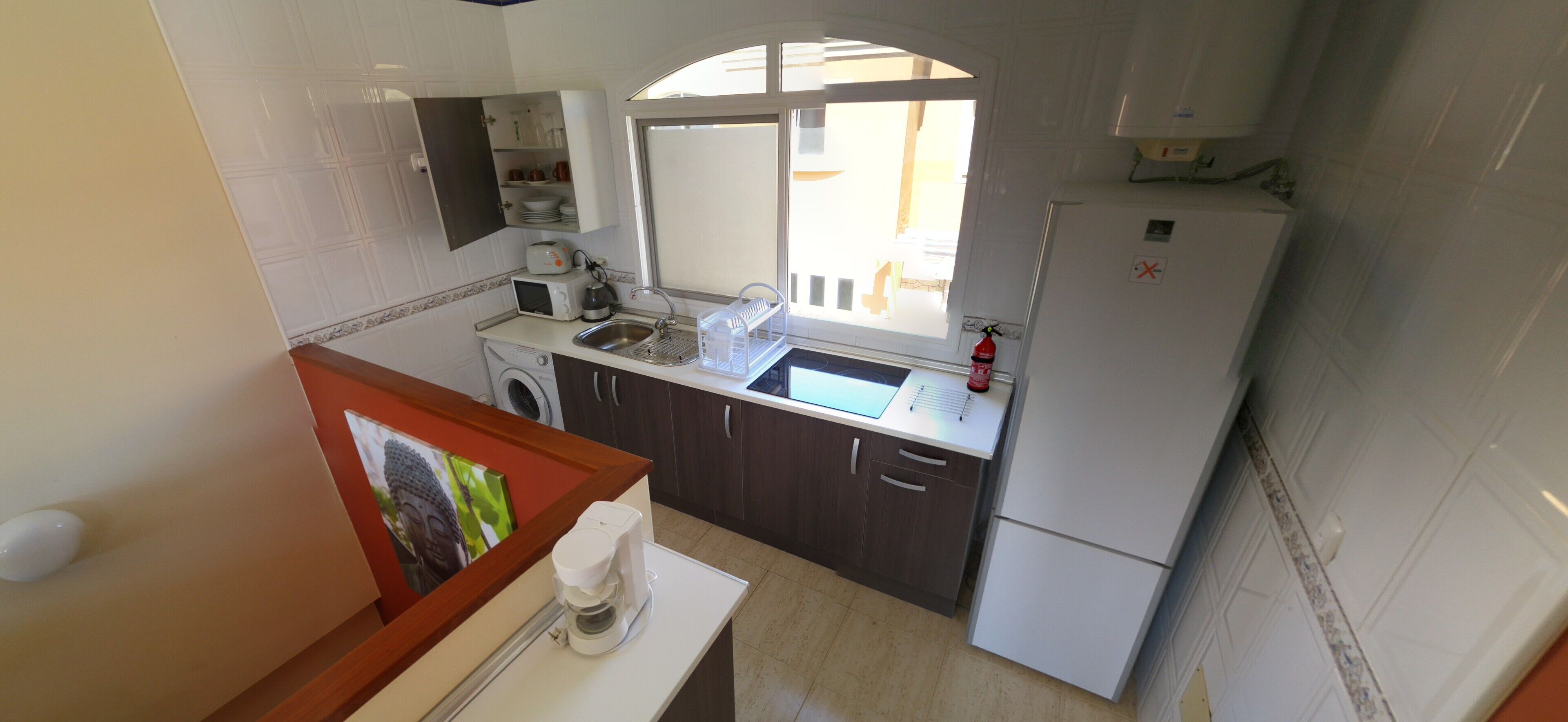 P1 ROMANTIC & SUNNY APARTMENT