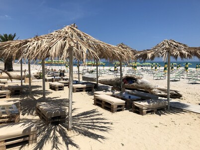 Villetta en el centro residencial a pocos pasos del mar.