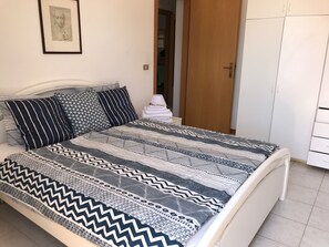 2 bedrooms, iron/ironing board, WiFi - Villetta in residential area a few steps from the sea (Marina di Altidona)