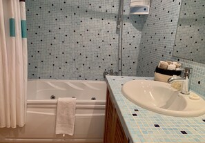 Free toiletries, hair dryer, towels, soap