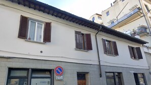 Exterior - Loft Conversion, aircon, walk to historic centre, sleeps 4+2, parking, free Wifi (Firenze)