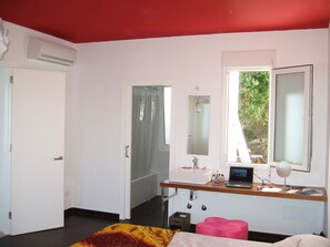 3 quartos, ferros/tábuas de passar roupa, Wi-Fi de cortesia