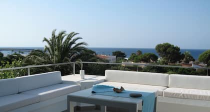 One-family house garden, Pool, Garage, 3 bedrooms, Great luxury