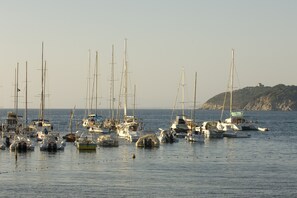 Marina - Much loved seaside rental home for 8/10 in stunning unspoilt Tuscany.  (Populonia, Piombino)